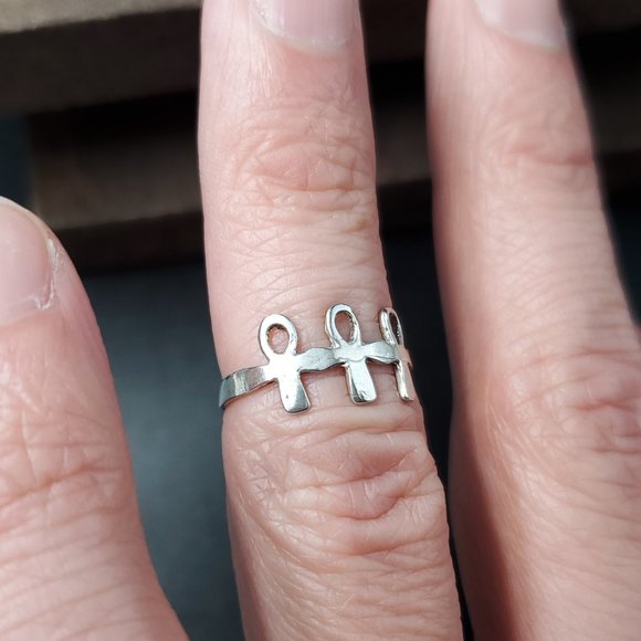 Size 4.75 Sterling Silver Triple Ankh Band Ring - Picture 2 of 6